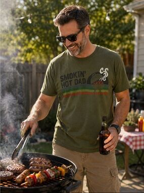 Extreme Concepts Smokin’' Hot Dad Olive Graphic Tee. Size Large.
